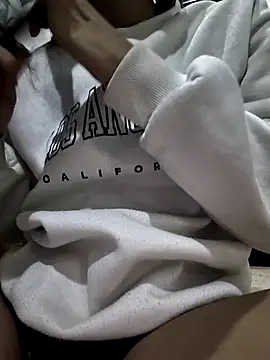 Snapshot of Cositarica_69 chatting on 11.26.25 Cositarica 69 online show from 11.26.25