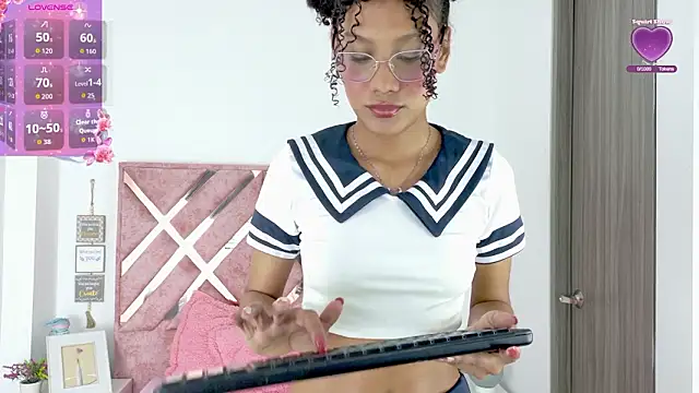 Snapshot of allis0n_ik chatting on 02.15.26 allis0n ik online show from 02.15.26