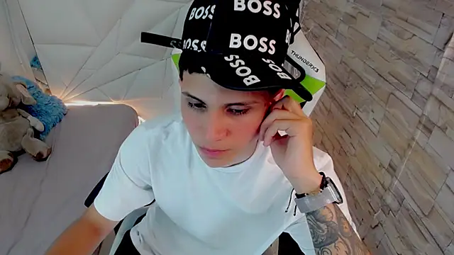 Snapshot of Brayan_lopezz chatting on 03.17.25 Brayan lopezz online show from 03.17.25