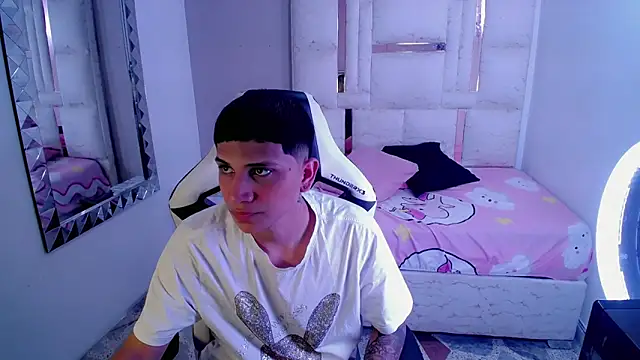 Snapshot of Brayan_lopezz chatting on 03.19.25 Brayan lopezz online show from 03.19.25