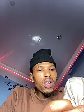 Snapshot of BlueIceCube chatting on 01.09.25 BlueIceCube online show from 01.09.25