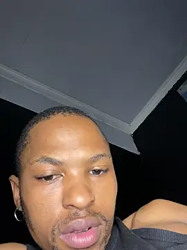 Snapshot of BlueIceCube chatting on 03.19.25 BlueIceCube online show from 03.19.25