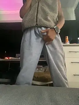 Snapshot of BlueIceCube chatting on 11.22.25 BlueIceCube online show from 11.22.25