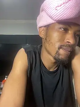 Snapshot of BlueIceCube chatting on 12.23.25 BlueIceCube online show from 12.23.25