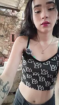 sweet outdoor charm online show from 04.24.26
