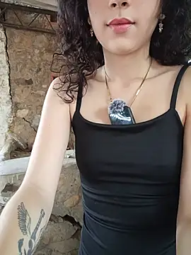 sweet outdoor charm online show from 06.25.26