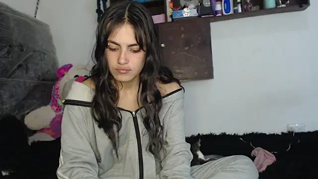 skinny sweet2411 online show from 11.17.25