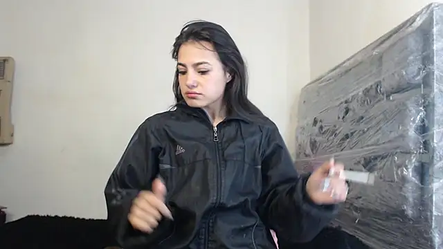 skinny sweet2411 online show from 11.26.25