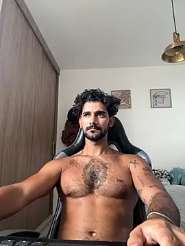 Snapshot of sexyasaf1018 chatting on 11.16.25 sexyasaf1018 online show from 11.16.25