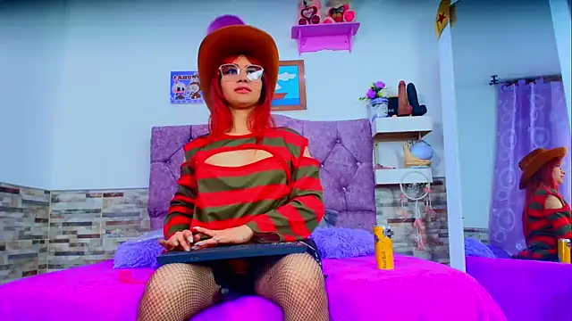 Melannytaylor online show from 10.09.25