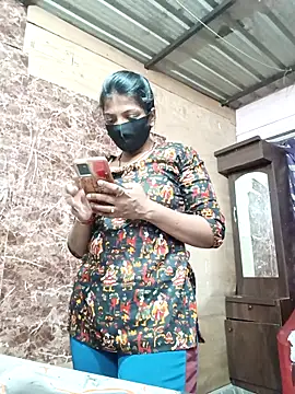 Snapshot of queensenorita chatting on 03.27.26 queensenorita online show from 03.27.26