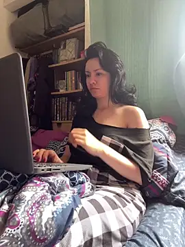 Nina-Chick777 online show from 06.16.26