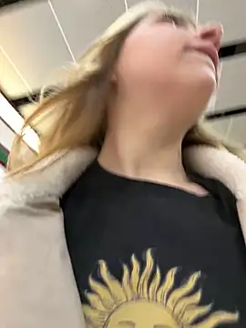 Sunny   Bunny online show from 12.28.24