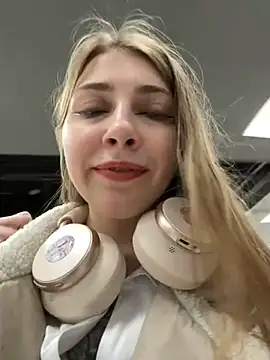 Sunny   Bunny online show from 01.22.25