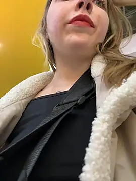 Sunny   Bunny online show from 02.06.25