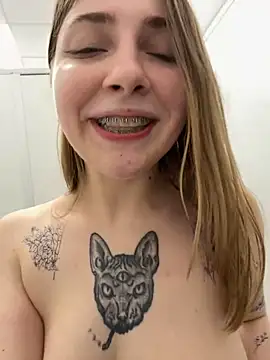 Sunny   Bunny online show from 02.22.25