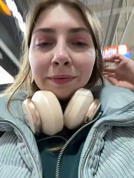 Sunny   Bunny online show from 03.18.25