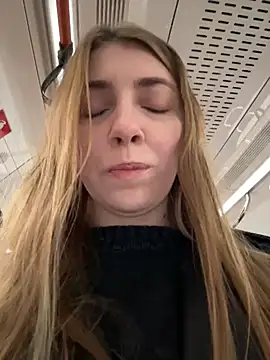 Sunny   Bunny online show from 12.04.25