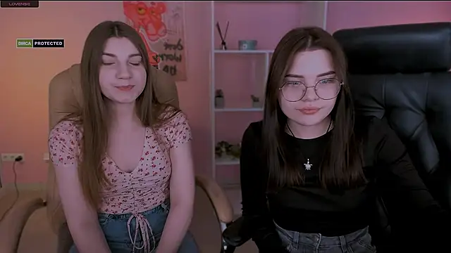 pure radiance1 online show from 02.06.25