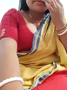 Snapshot of Priya_2222 chatting on 01.10.25 Priya 2222 online show from 01.10.25