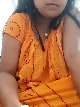 Snapshot of Priya_2222 chatting on 02.11.25 Priya 2222 online show from 02.11.25