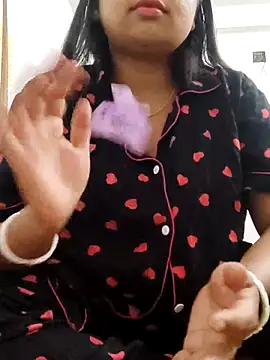 Snapshot of Priya_2222 chatting on 03.06.25 Priya 2222 online show from 03.06.25