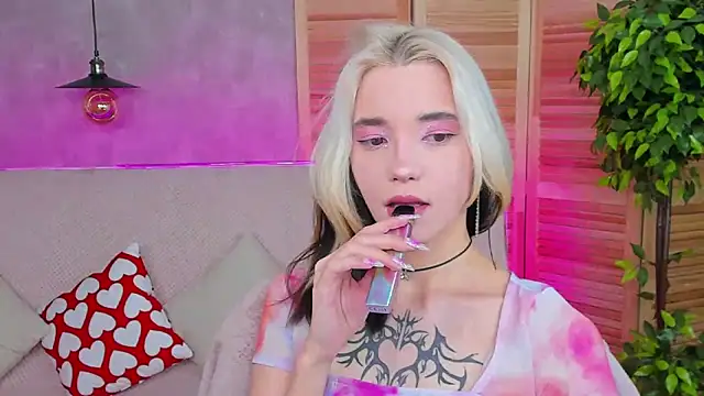 as1an girlfriend online show from 02.27.25