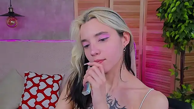 as1an girlfriend online show from 03.11.25