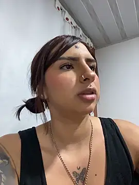 Hilary pinkk online show from 03.09.26