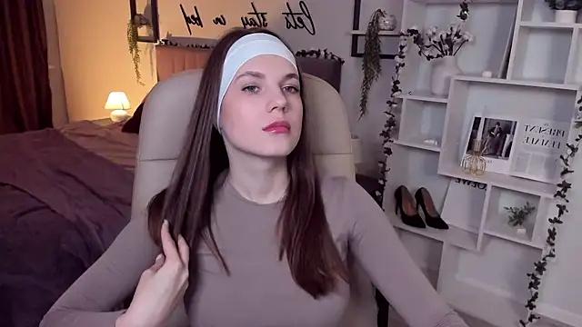 BellaSweetHeart online show from 01.21.25