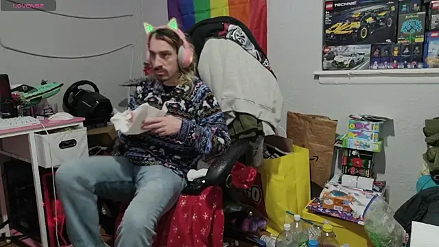 tallnerdyguy online show from 04.24.26