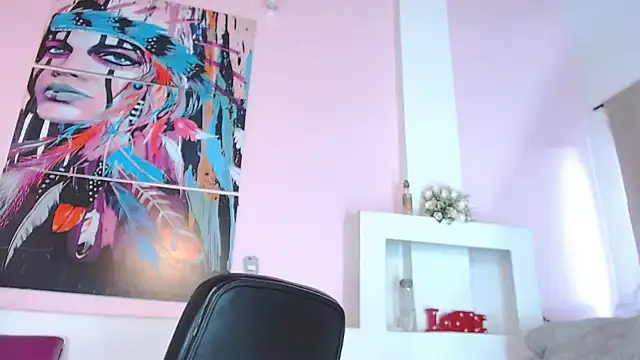 lunoxx  online show from 02.23.25