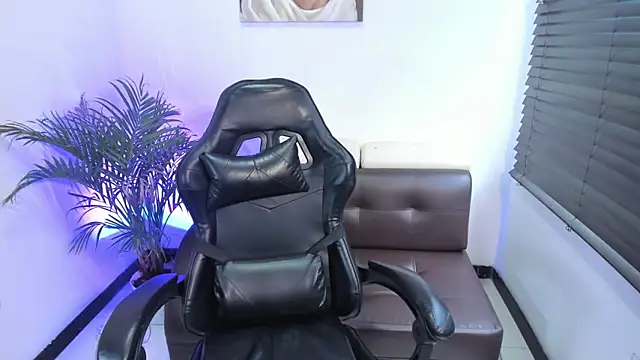 lunoxx  online show from 11.14.25