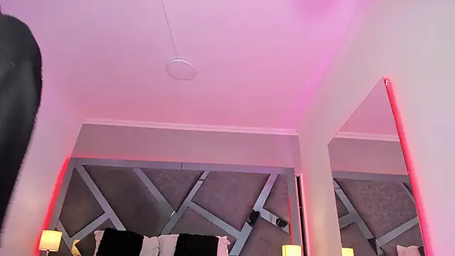 AmberiniHoffman online show from 03.12.25