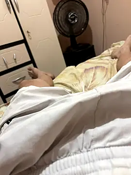 Snapshot of cn888 chatting on 12.04.25 cn888 online show from 12.04.25