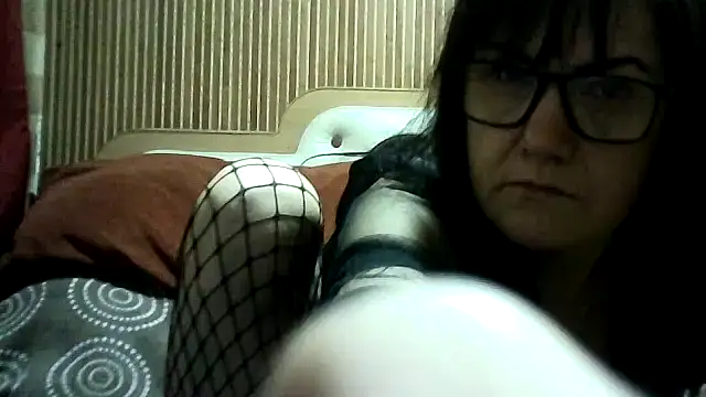 Snapshot of AlanaLaDream chatting on 01.24.25 AlanaLaDream online show from 01.24.25