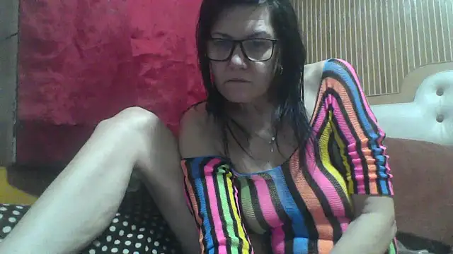 Snapshot of AlanaLaDream chatting on 01.29.25 AlanaLaDream online show from 01.29.25