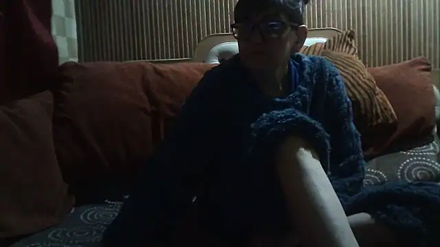 Snapshot of AlanaLaDream chatting on 03.13.25 AlanaLaDream online show from 03.13.25