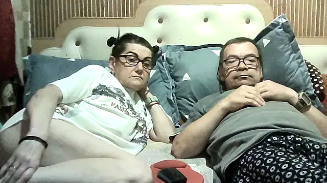 Snapshot of AlanaLaDream chatting on 09.10.25 AlanaLaDream online show from 09.10.25