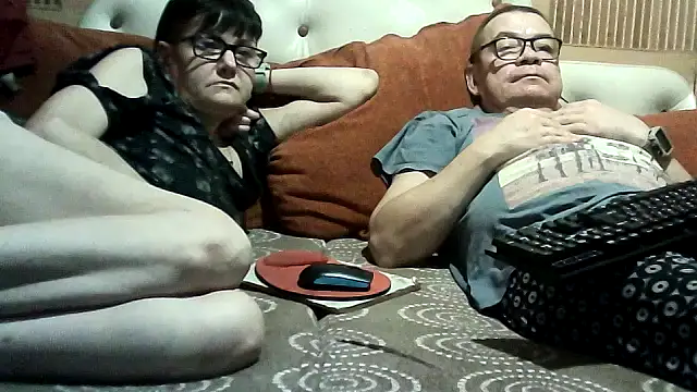 Snapshot of AlanaLaDream chatting on 10.23.25 AlanaLaDream online show from 10.23.25