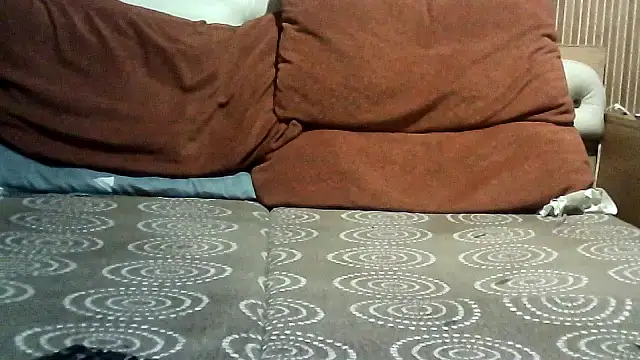 Snapshot of AlanaLaDream chatting on 10.25.25 AlanaLaDream online show from 10.25.25