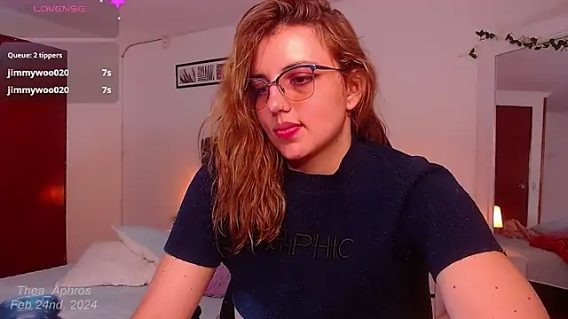 Snapshot of Thea_Aphros_ chatting on 02.25.25 Thea Aphros online show from 02.25.25