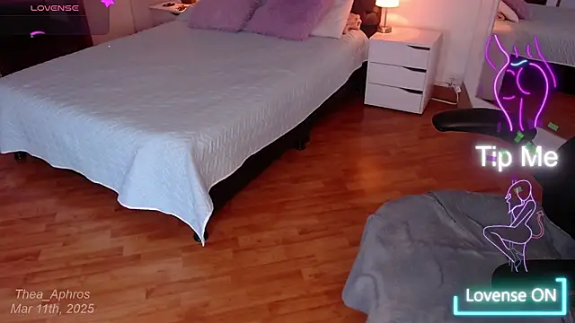 Snapshot of Thea_Aphros_ chatting on 03.12.25 Thea Aphros online show from 03.12.25