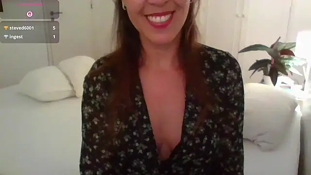 yournextdoorhottie online show from 05.10.26
