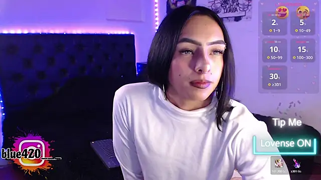 Skyler  blue4 online show from 11.11.25