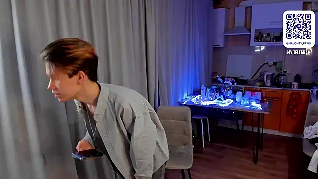 Snapshot of AndrewwCarter2 chatting on 03.09.25 AndrewwCarter2 online show from 03.09.25