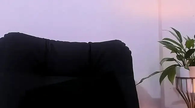 Snapshot of CruzVega chatting on 02.05.25 CruzVega online show from 02.05.25