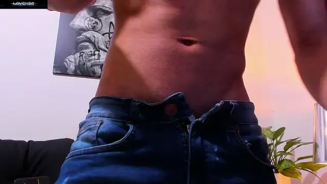 Snapshot of CruzVega chatting on 10.31.25 CruzVega online show from 10.31.25