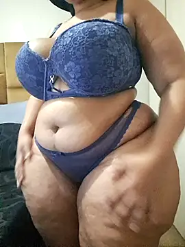 Snapshot of thicktash chatting on 06.20.26 thicktash online show from 06.20.26