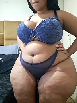 Snapshot of thicktash chatting on 06.21.26 thicktash online show from 06.21.26